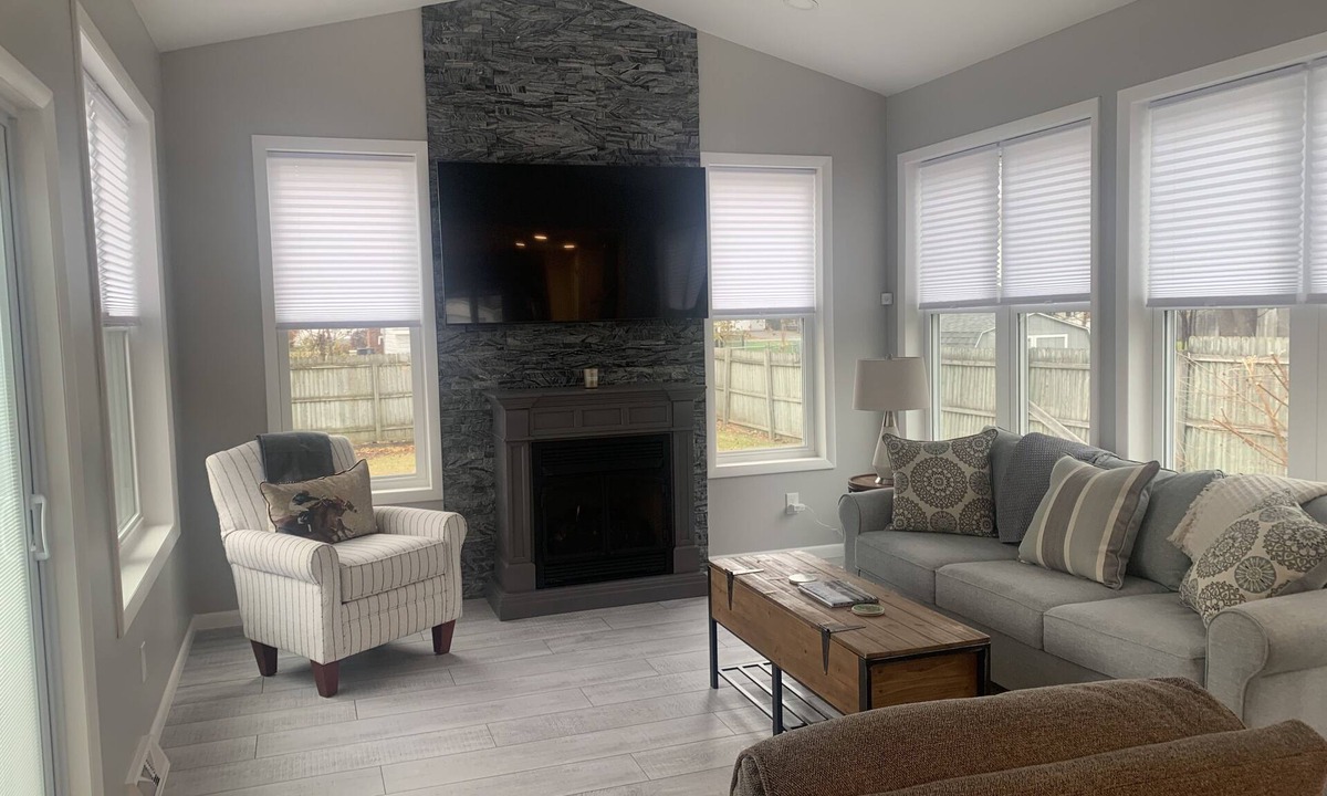 Saratoga Springs House | 0.3 mile walk to the Track! Completely renovated home in 2023, with 3 BR 3 BA