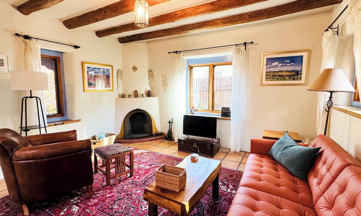 Santa Fe House | 1930s Adobe Gem. Eastside Neighborhood. Easy Walk To Canyon Road and Plaza.