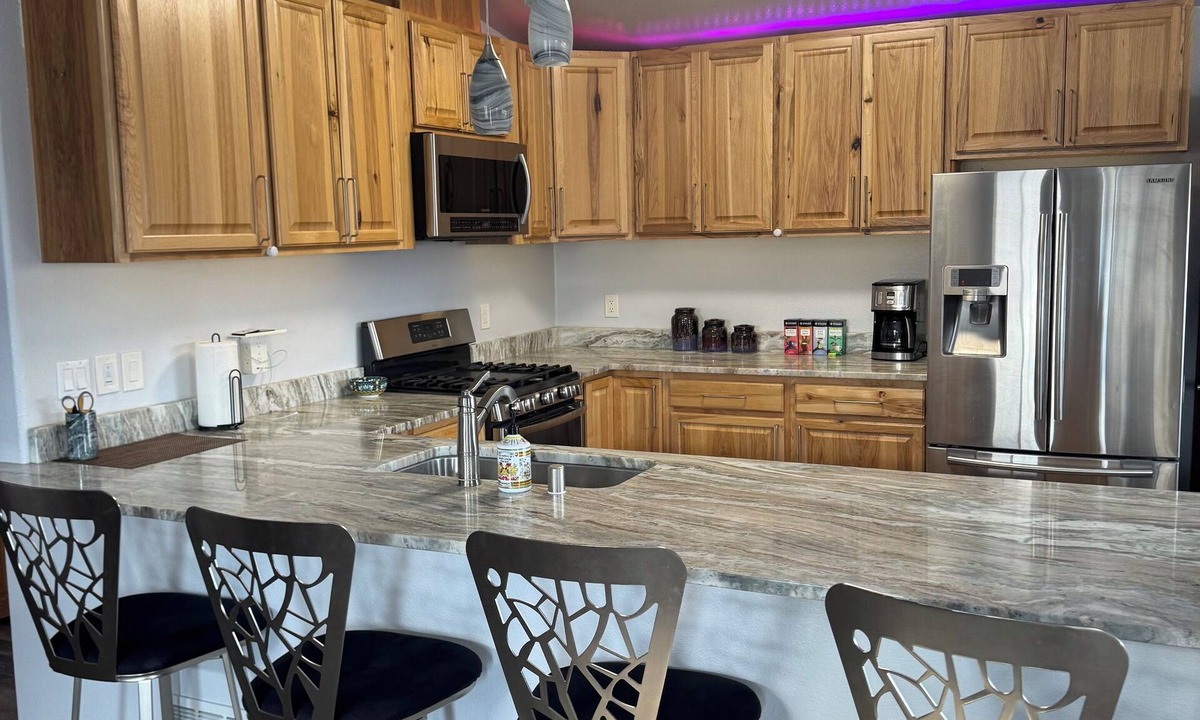 Palmer House | 3-bedroom bungalow in welcoming Palmer with AC