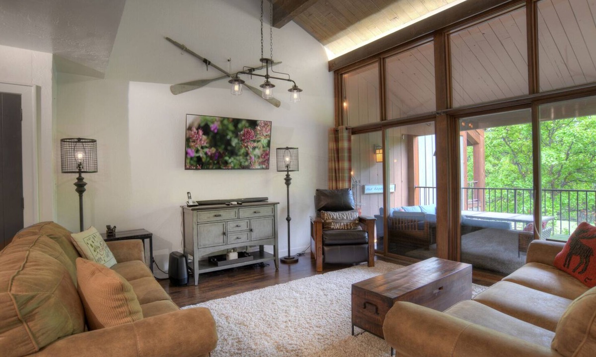 Purgatory House | 4th Hole Hideaway | AC, Pool, Hot Tub, Golf & Ski