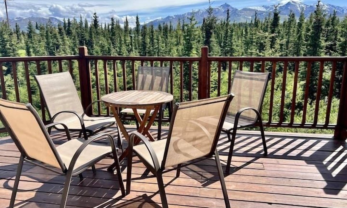 Healy House | 5 Star Denali Park Spacious Family Home