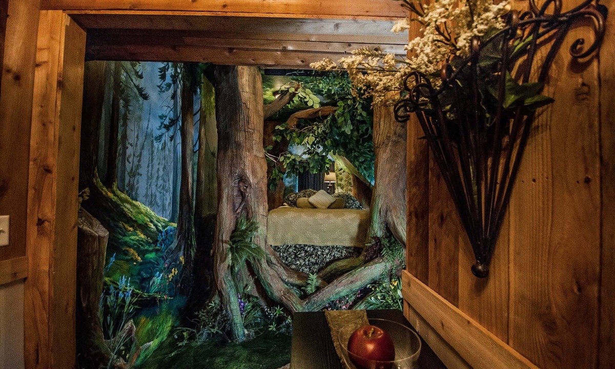 Downtown Salt Lake City Bed & Breakfast | Anniversary Inn - South Temple