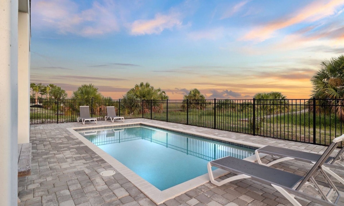 Indian Pass House | Beachfront with Pool | Dogs Allowed