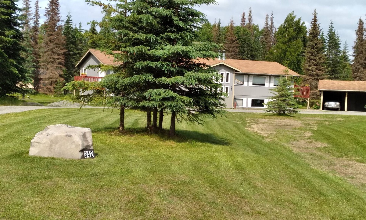 Kalifornsky Apartment | Beautiful 3 bedroom near the Kenai River!