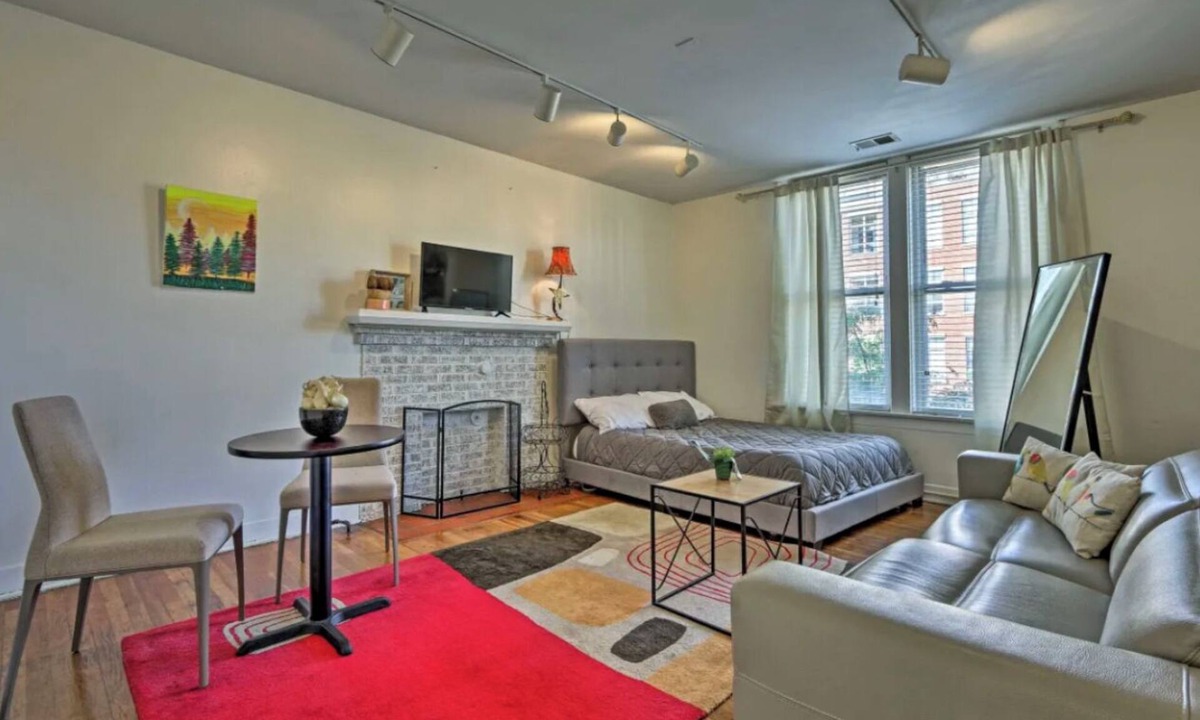 Short North Apartment | Boutique apartment 16 min walk to Nationwide Arena 5 min convention center