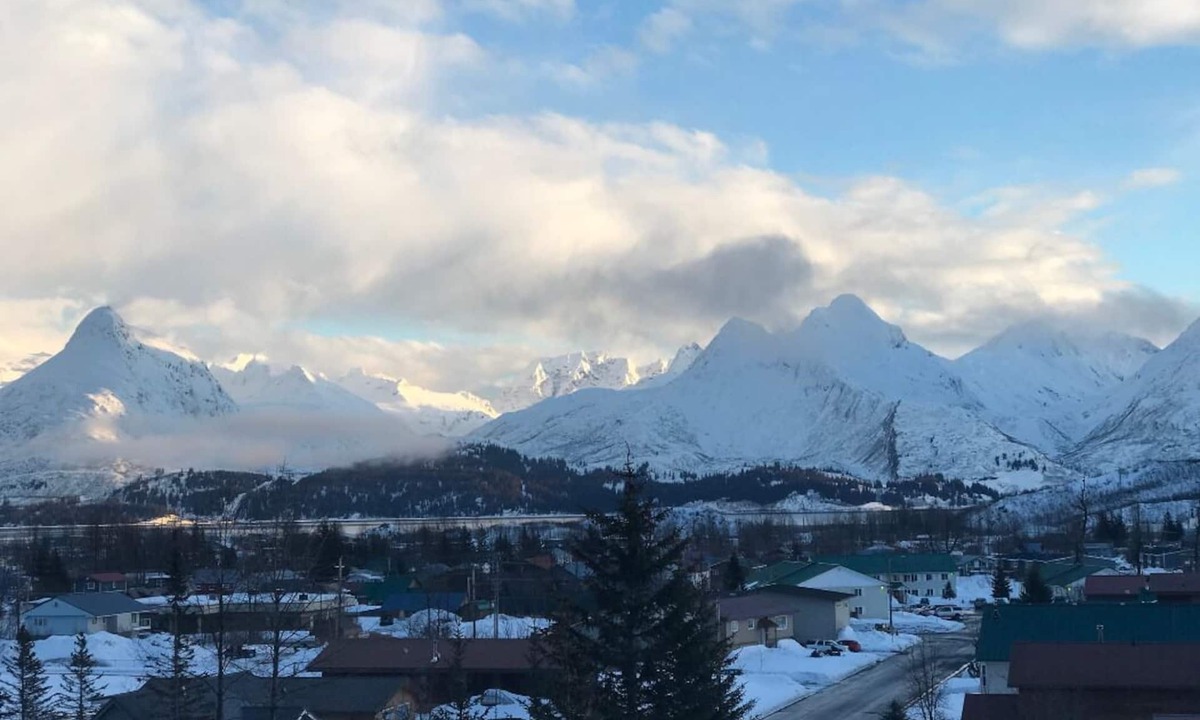 Valdez House | BREATHTAKING VIEW, PRIVATE ENTRY, ROMANTIC GETAWAY