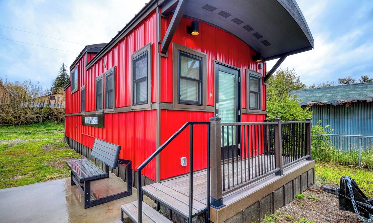 Chama Apartment | Chama Crossing - Tiny Train Next to Railroad - Dog Friendly