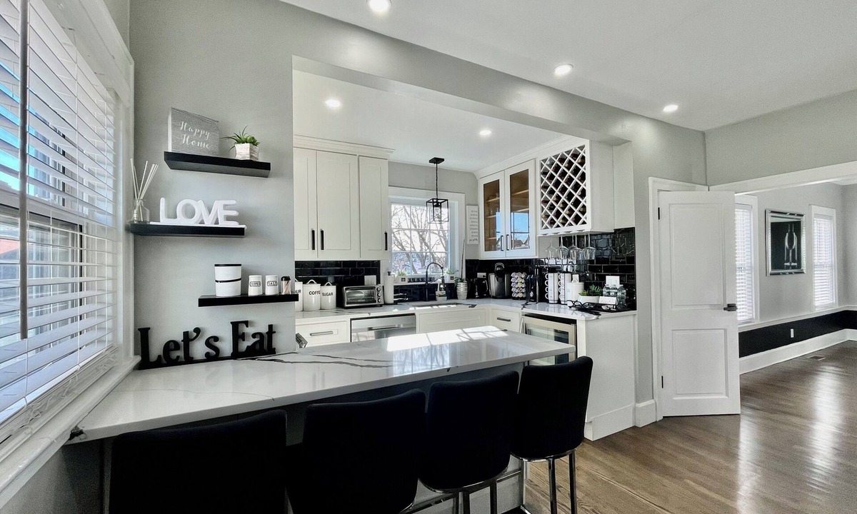 Brockton House | Chic & Comfortable 2-Bedroom Home Modern Living with Everyday Convenience
