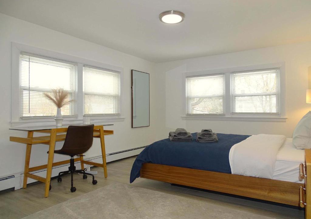 Wayland Apartment | Comfortable 3 Bed Apt in Quiet Neighborhood