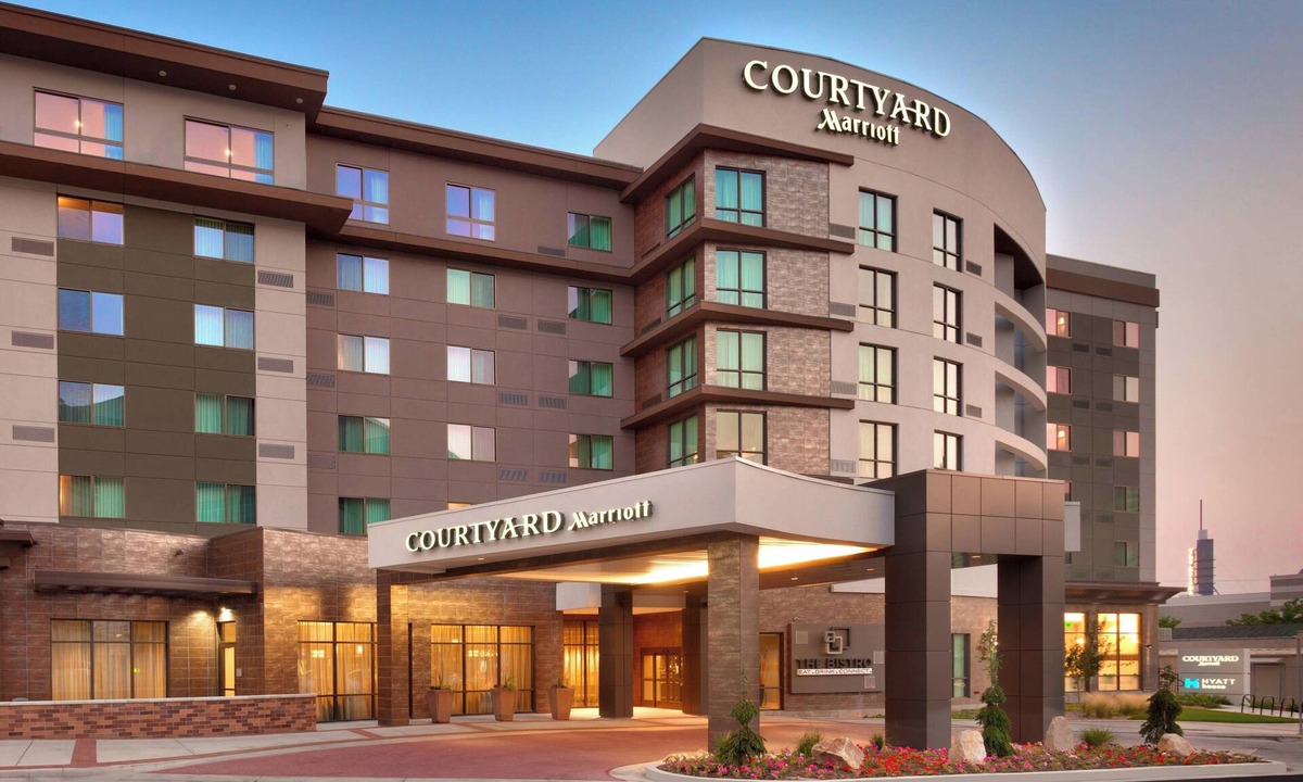 Rio Grande Hotel | Courtyard Salt Lake City Downtown