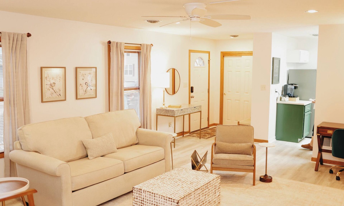 Marysville House | Cozy bungalow in the heart of historic Marysville