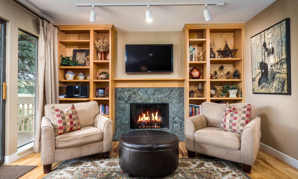 Park Meadows House | Cozy Condo w/Hot Tub, Great Views of Canyons Mt & Golf Course, on Free BusRoute