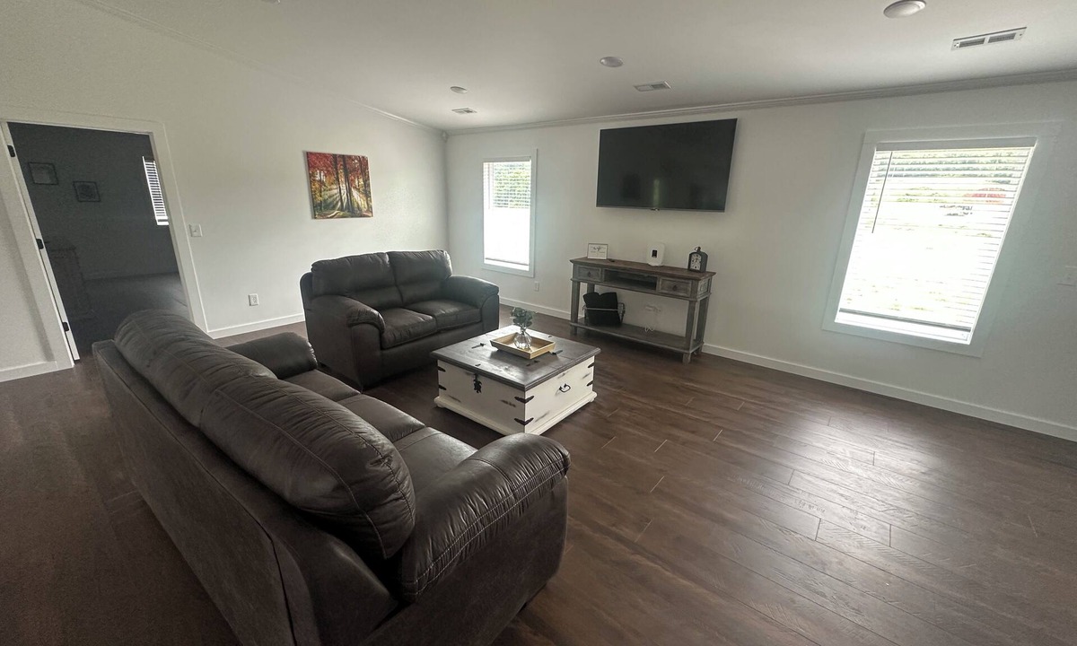 Van Buren House | CURRENT RIVER FRONT CABIN … 4 bed room on the waters edge