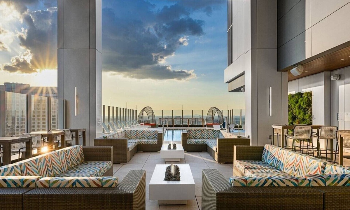 Castleberry Hill Resort | Discover Southern Charm and Urban Excitement at Wyndham Atlanta – 1 Bd Deluxe
