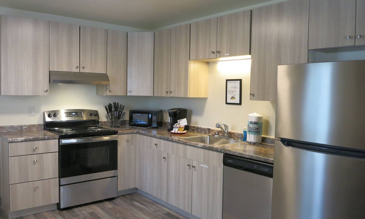 Moose Creek Apartment | Elite 2-bedroom apartment in Moose Creek with WiFi