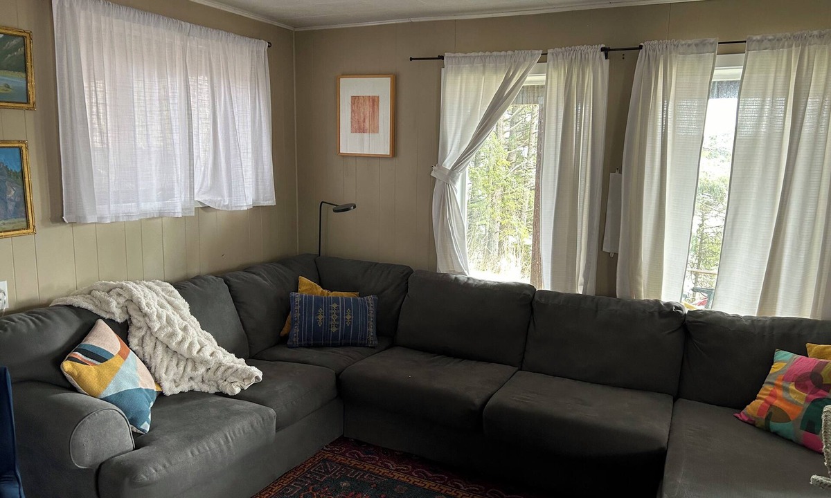 Kodiak House | Enjoy channel views from the hot tub. Minutes walk from downtown and waterfront.