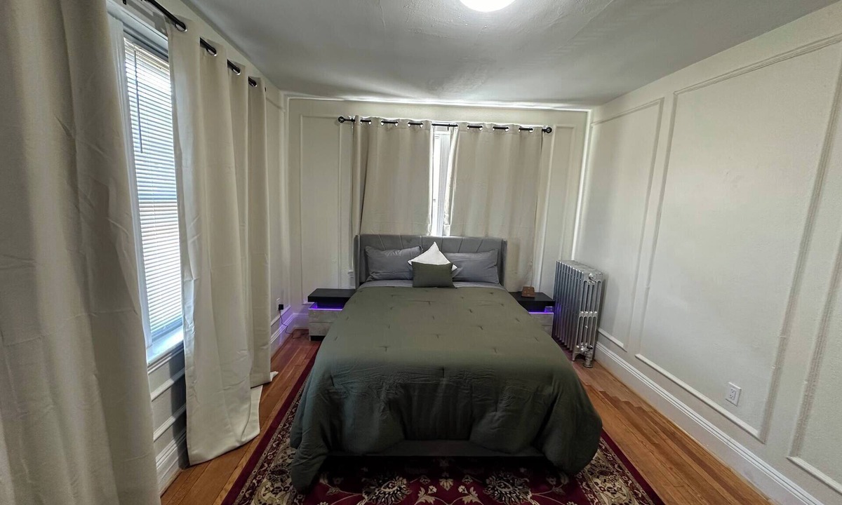 North Brookline Apartment | Fully private 1bed apt brookline