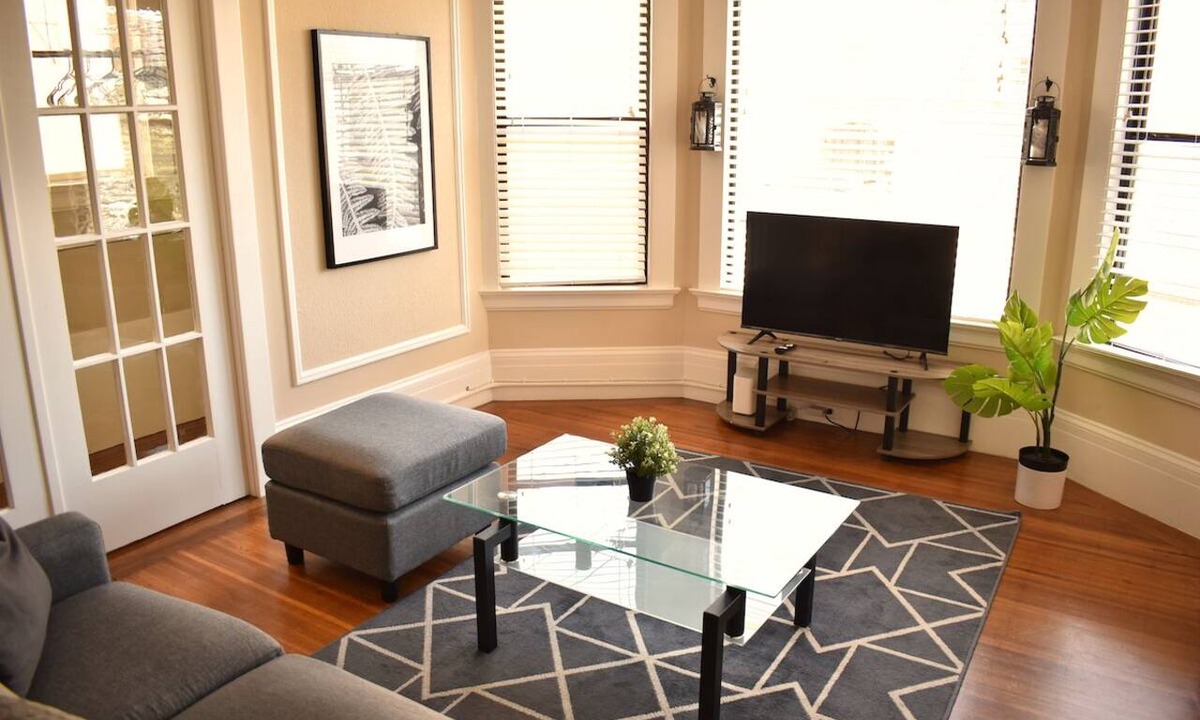 Castro District Apartment | Great Apartment Conveniently Located