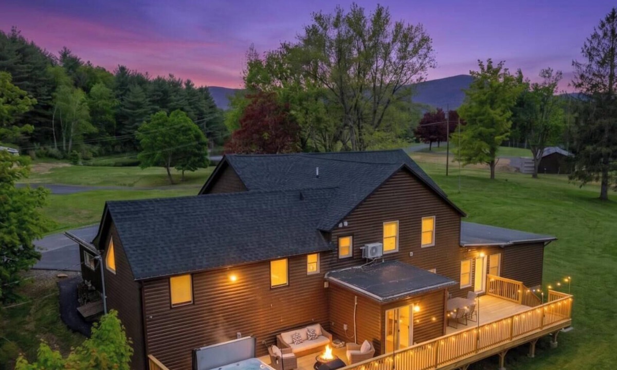 East Durham House | Great Lodge at Carter Bridge Estate