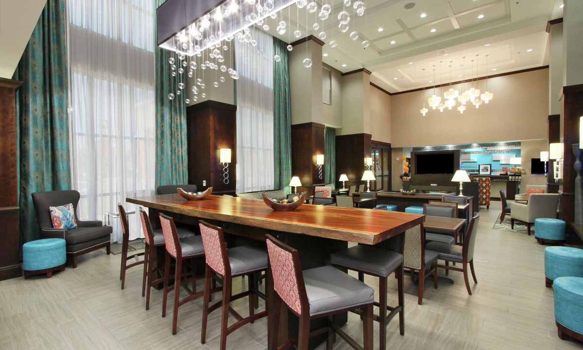 Columbus Hotel | Hampton Inn & Suites Columbus/University Area