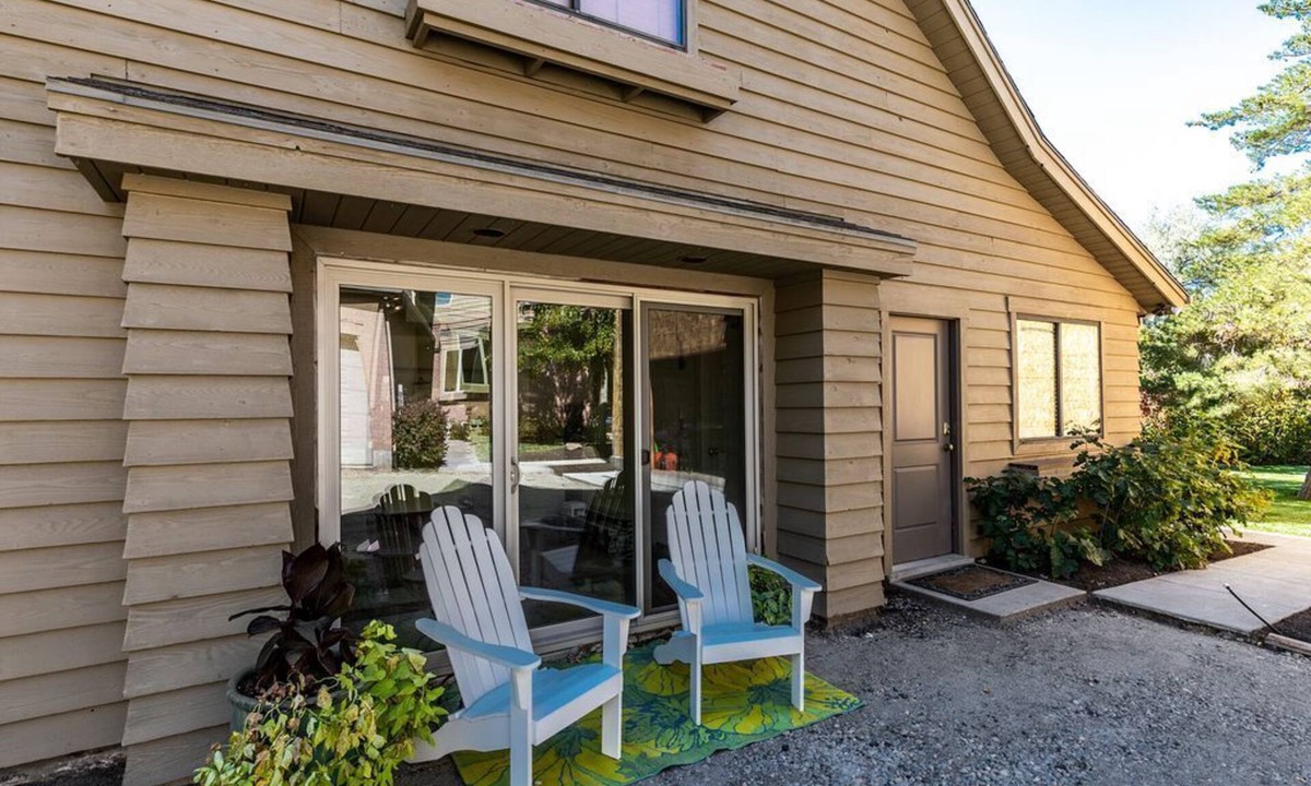 Holladay House | Holladay Guesthouse Secluded Studio