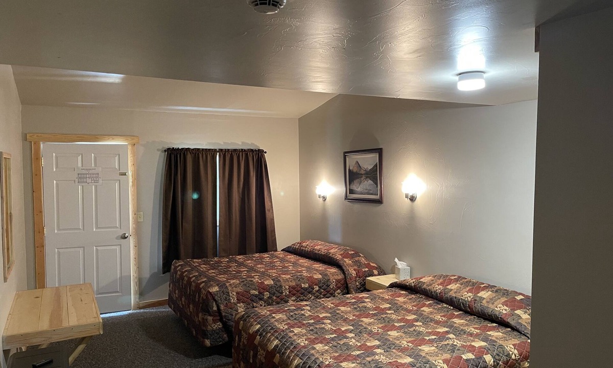 Babb Hotel | Hooks Hideaway Motel