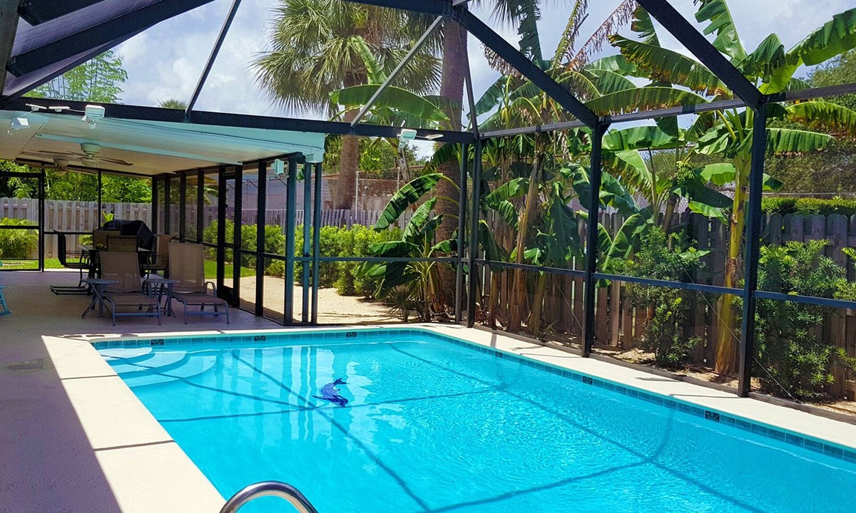 Satellite Beach House | Immaculate beach house, just renovated, heated pool - 5 min bike ride to beach