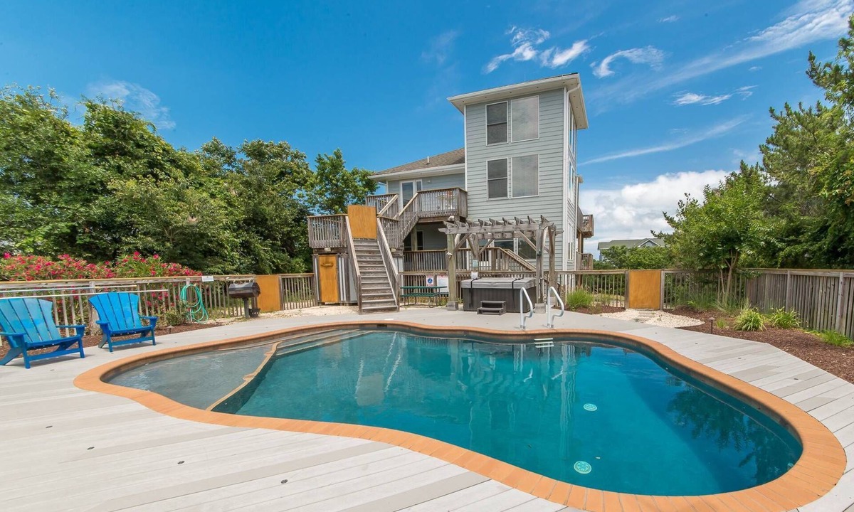 Duck House | Just For Fun - Duck, Schooner Ridge, Pool Open 4/15, Pool Heat Option, Hot Tub, Close to Downtown
