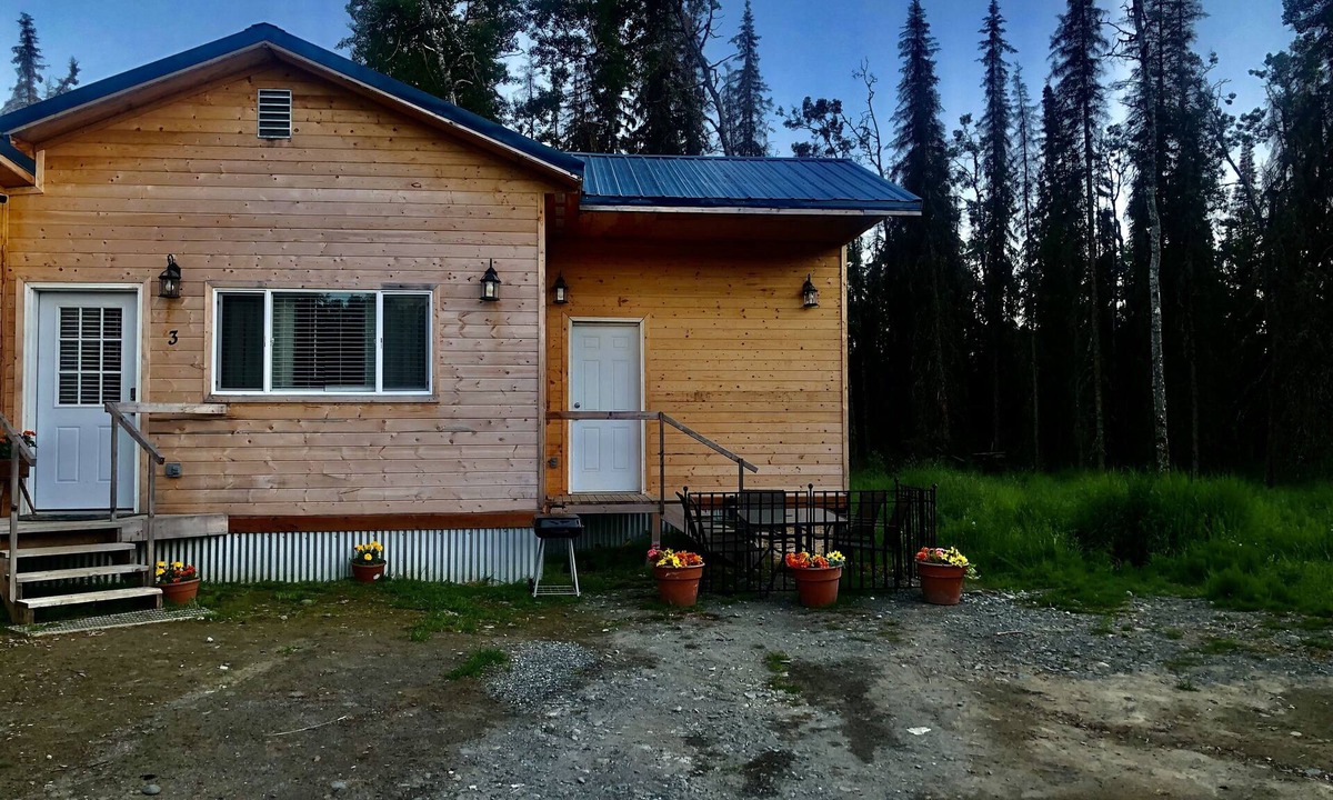 Kalifornsky Cottage | Kenai River! Come fishing at our famous fishing hole.