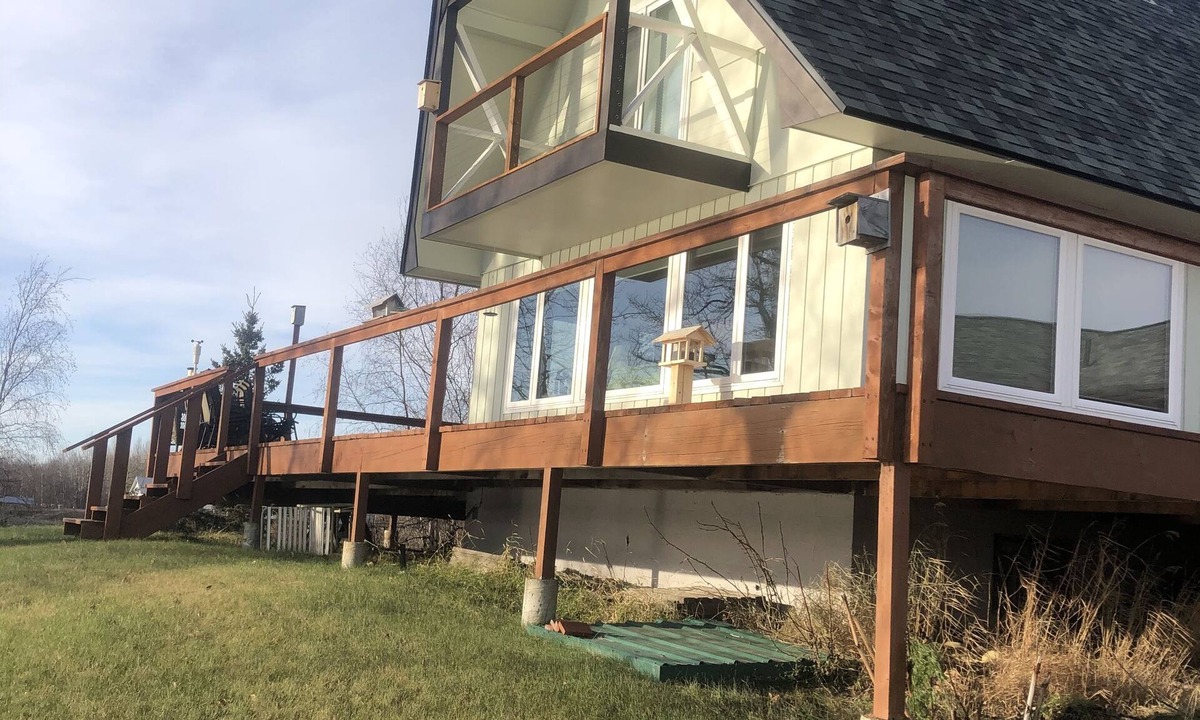 Wasilla House | Lakeside Retreat with fantastic views