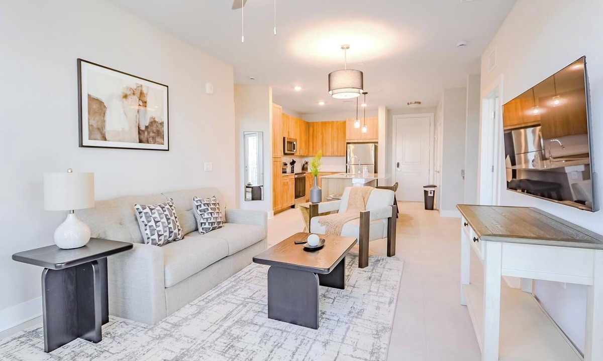 Interchange Square Apartment | Landing | Amazing 2BD, Gym, Clubhouse