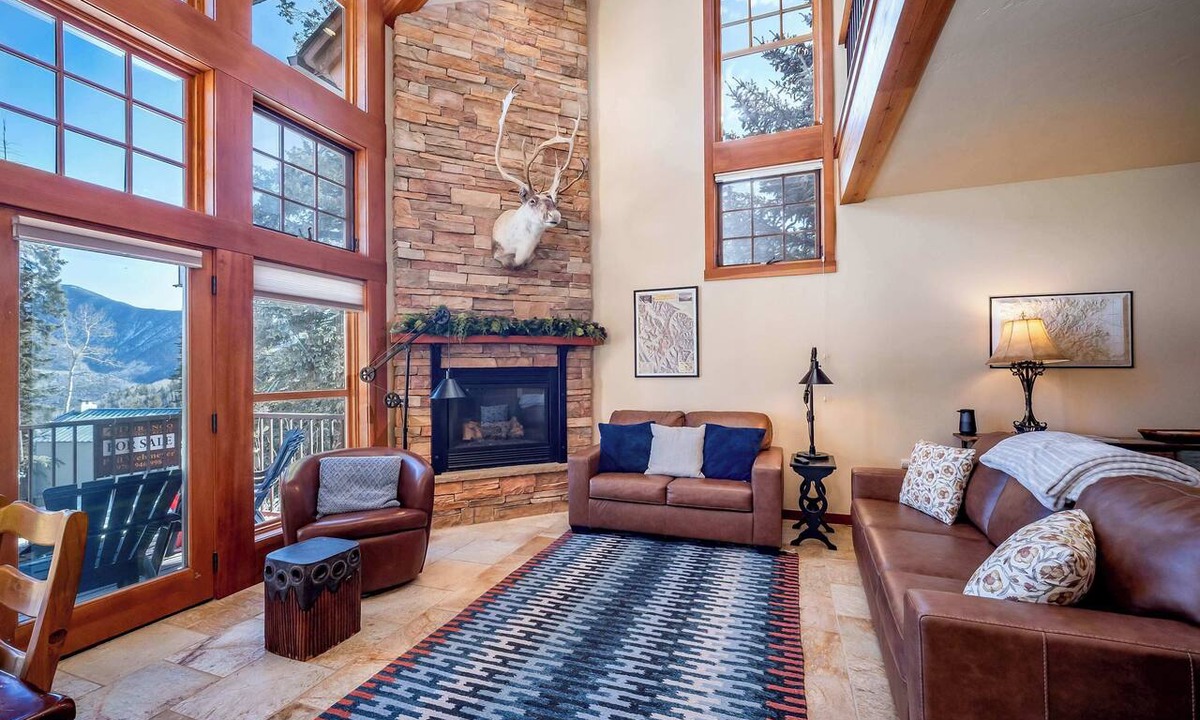 Purgatory House | Luxury Elkpoint 1-True Ski-In Ski-Out, Family Villa