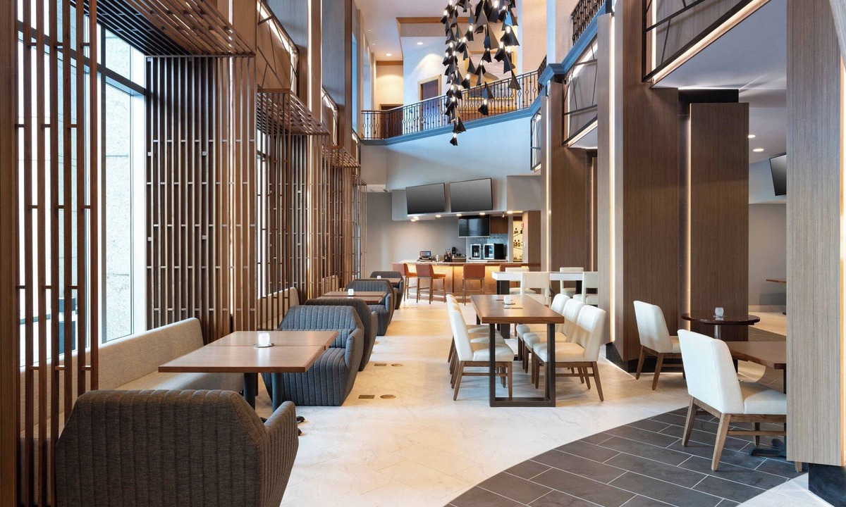 Downtown Anchorage Hotel | Marriott Anchorage Downtown