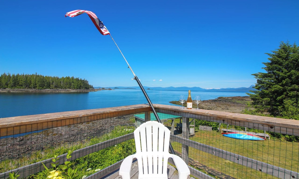Coffman Cove House | Ocean Front & Private Beach! Coffman Cove Lodge