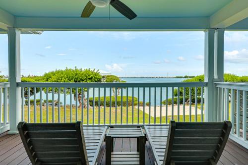 Marathon House | Oceanfront Duck Key Villa: 2 Marinas Steps Away!