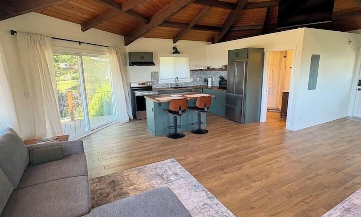 Smith River House | Oceanview Studio Retreat w/Private Beach Access