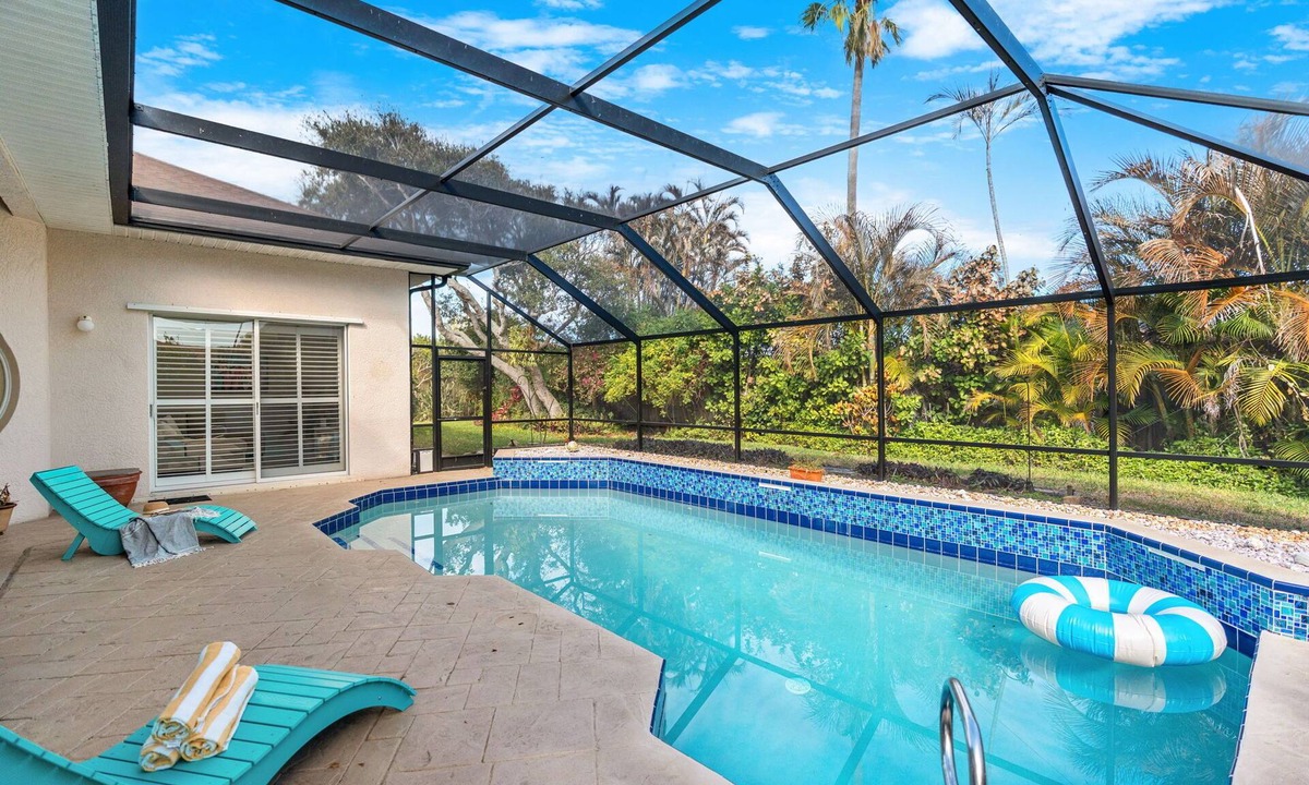 Melbourne Beach House | Paradise Azul Beach Home W/Ground‑Floor Patio, Heated Pool, Lanai & Backyard Retreat 🌴🌊