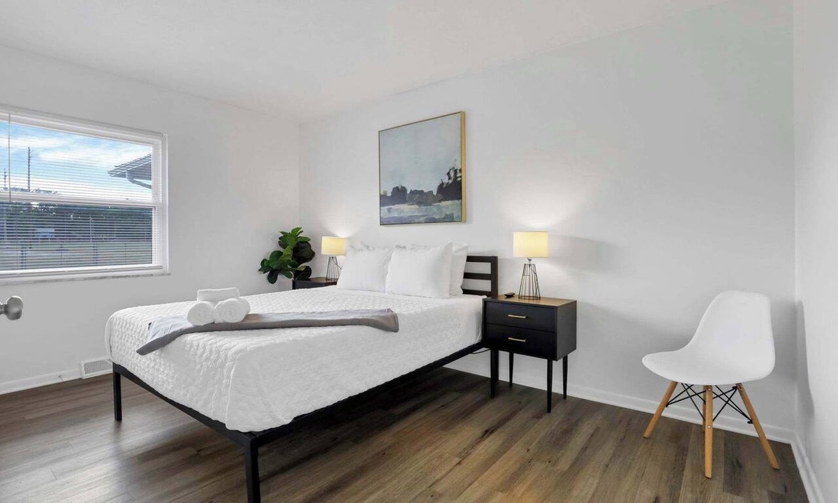 Columbus Apartment | Polaris Haven | Private Garage & W/D