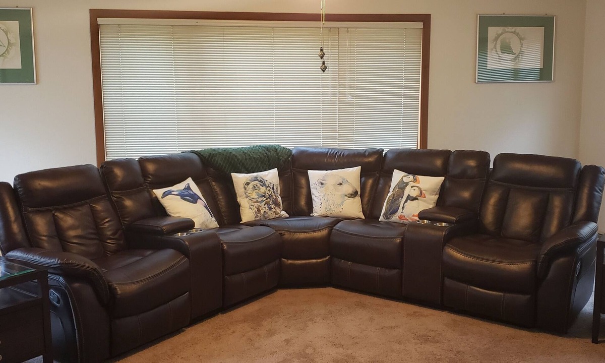 Anchorage House | Private apartment close to trails, parks and more.