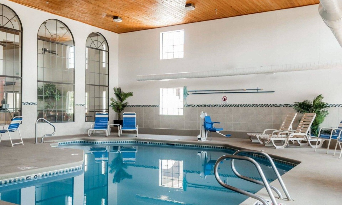 Westside Hotel | Quality Inn & Suites Albuquerque West