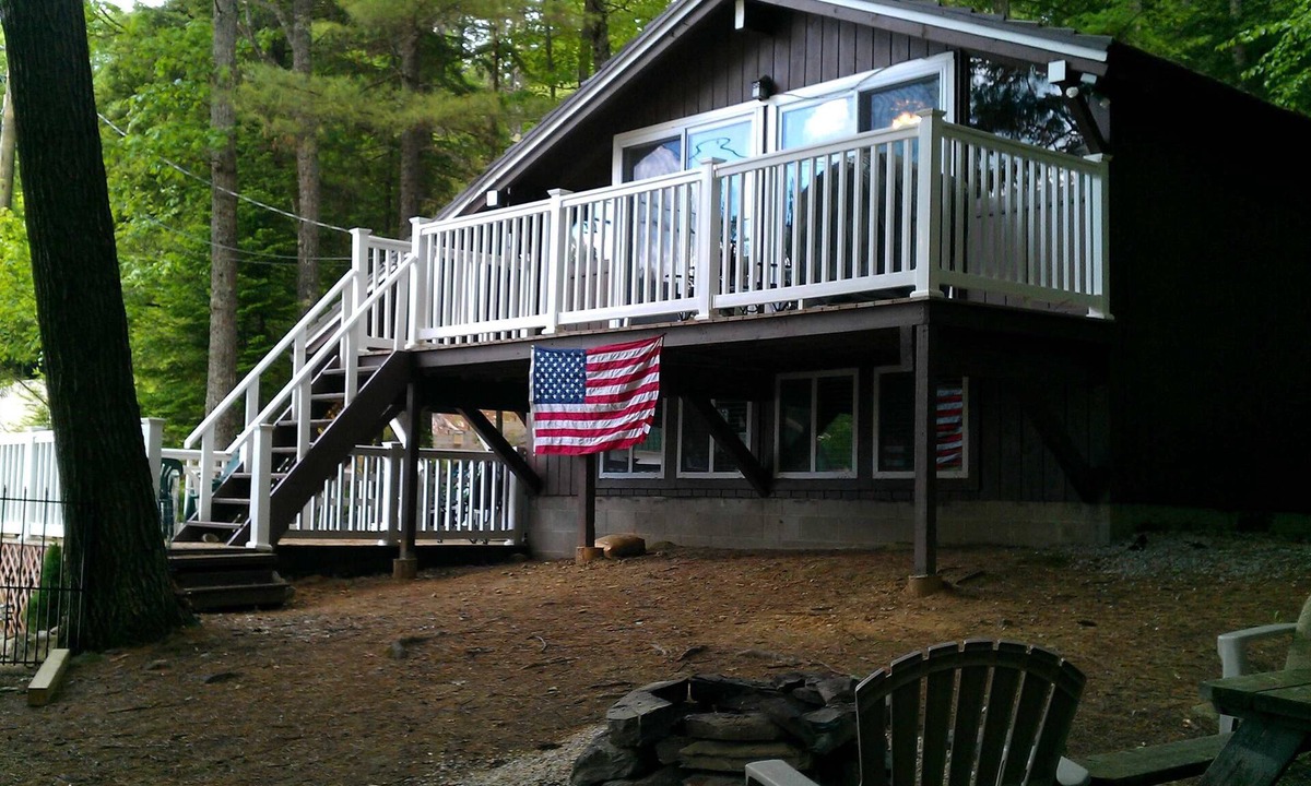 Eidelweiss Village Ski Chalet | Serene Forest Chalet - Beaches | Kayaks | Bikes