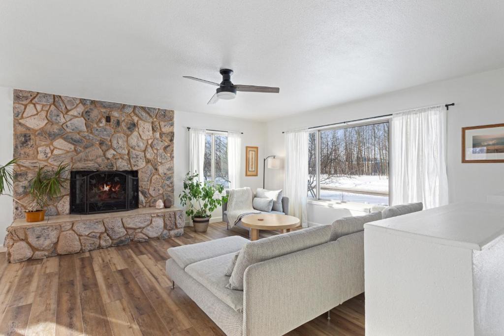 Palmer House | Serene Palmer Home: Walk to Downtown & Riverfront!