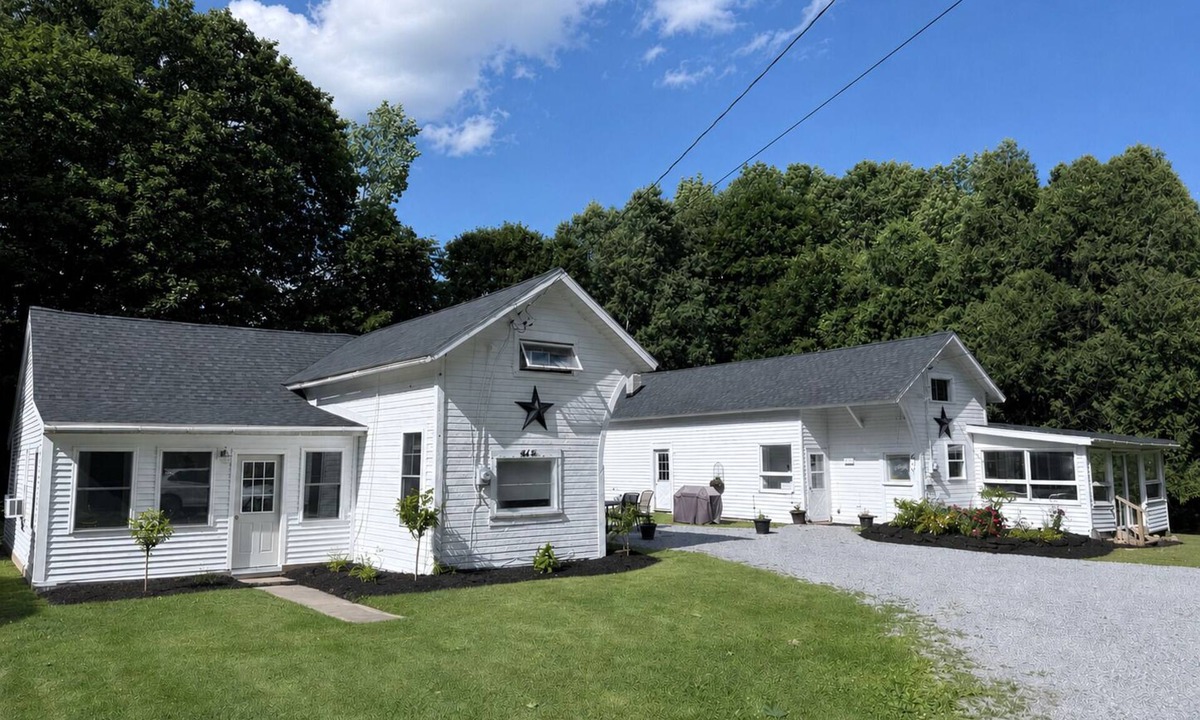 Saratoga Springs House | Spacious, Cozy 5 Bedroom Compound