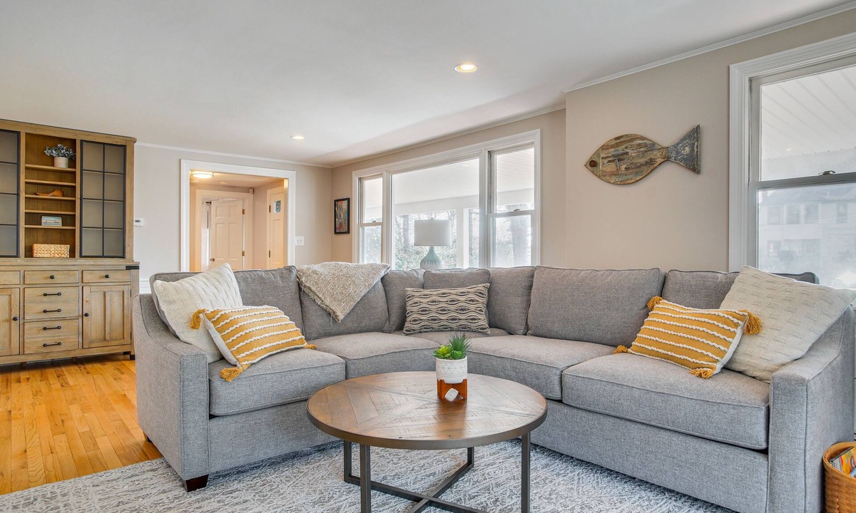 Cataumet House | Steps to Beach: Cape Cod Family Retreat w/Patio