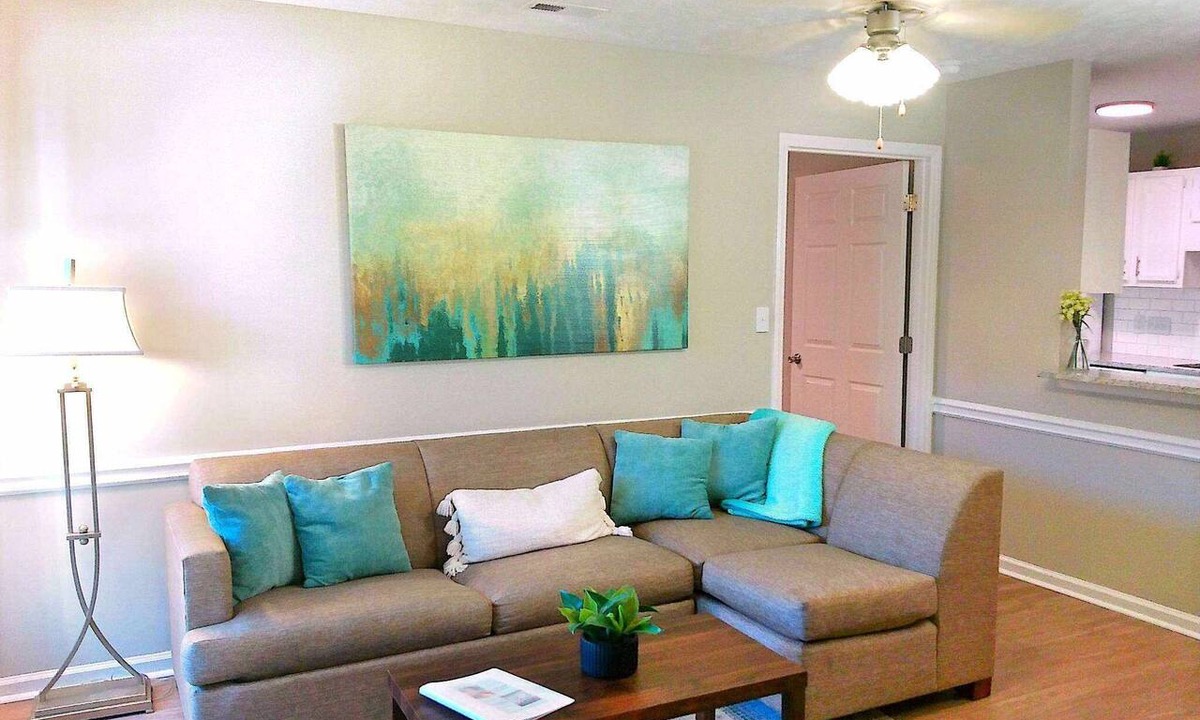Pine Forest Apartment | Studio 415 | Ground Level Studio w/Self Check-in