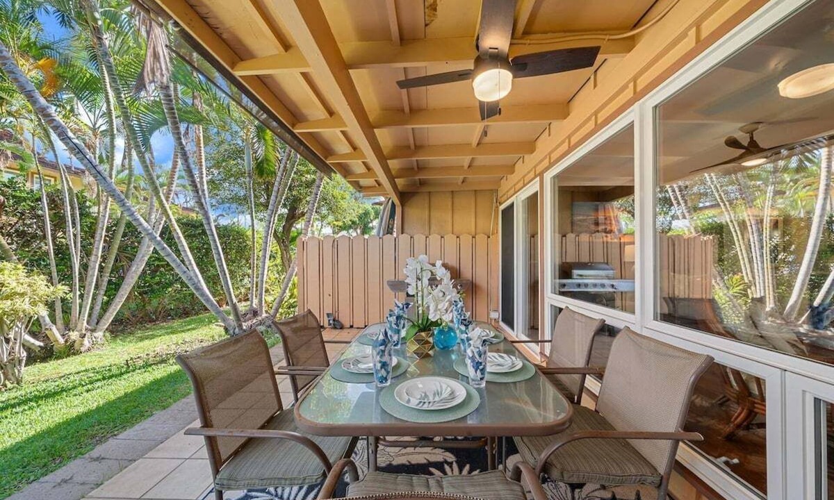 Historic Lahaina Front Street House | SUMMER SALE! Spacious 3BR & Steps to Beach, Oceanfront pool - Puamana 153-4