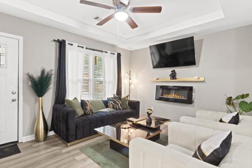 Atlanta House | The Peach Pad!