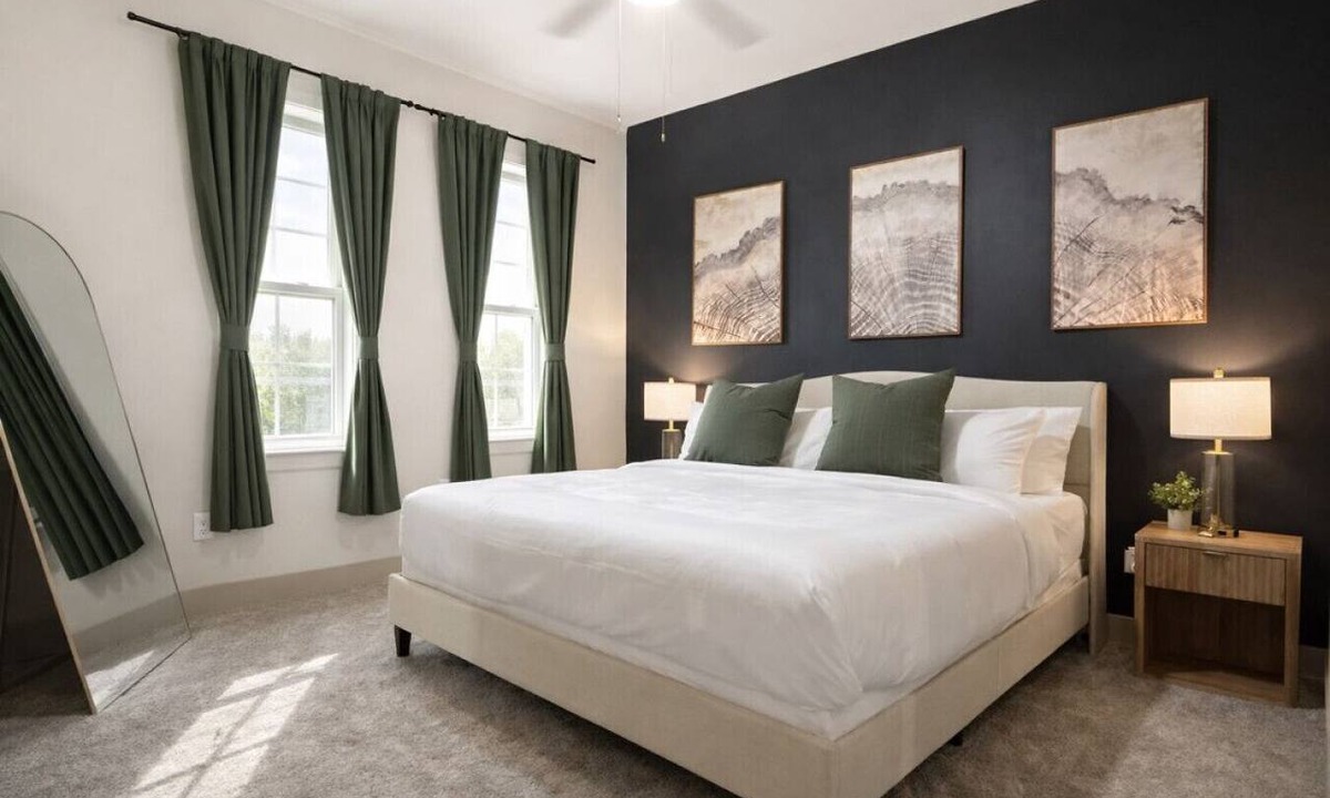 Las Colinas Apartment | Trendy Modern Getaway w/King Bed for a Prime Stay