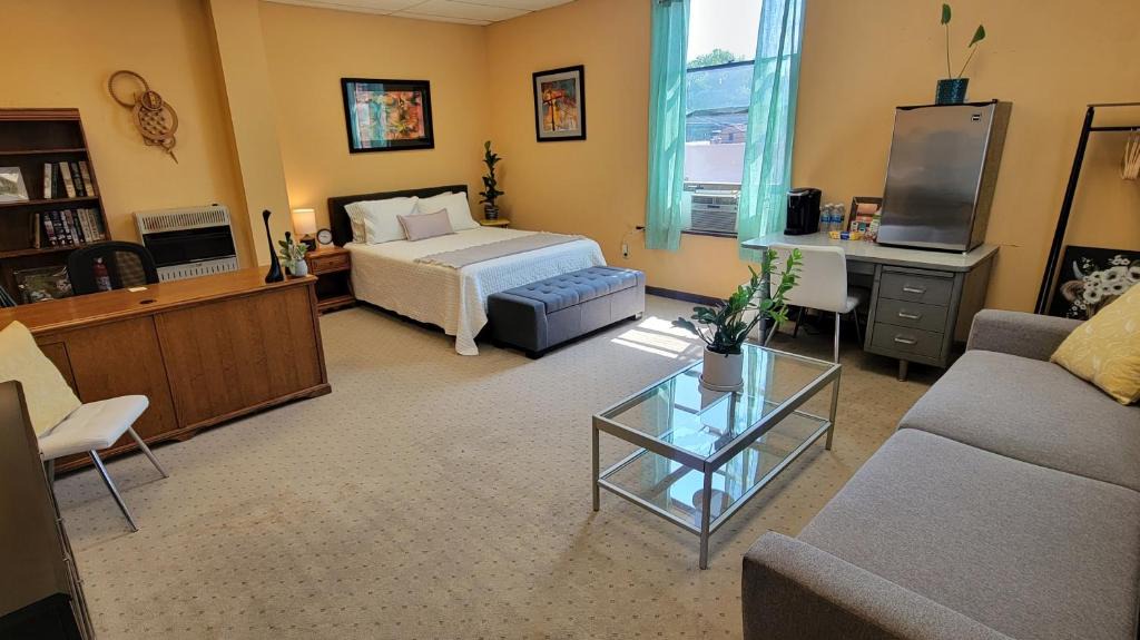 Cynthiana House | Upstage Stay