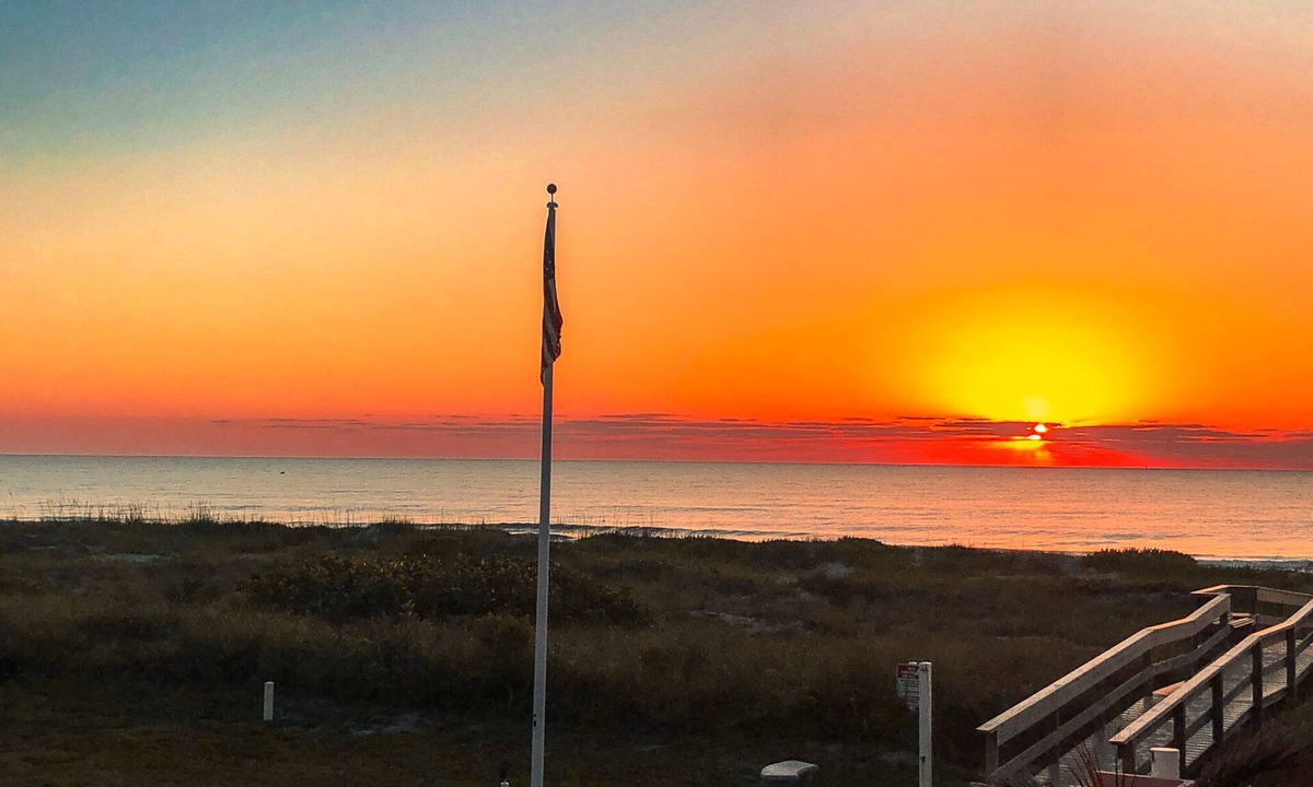 Cocoa Beach Condo | Wake to Waves, Watch Rockets Soar: Your Dreamy Oceanfront Condo Awaits